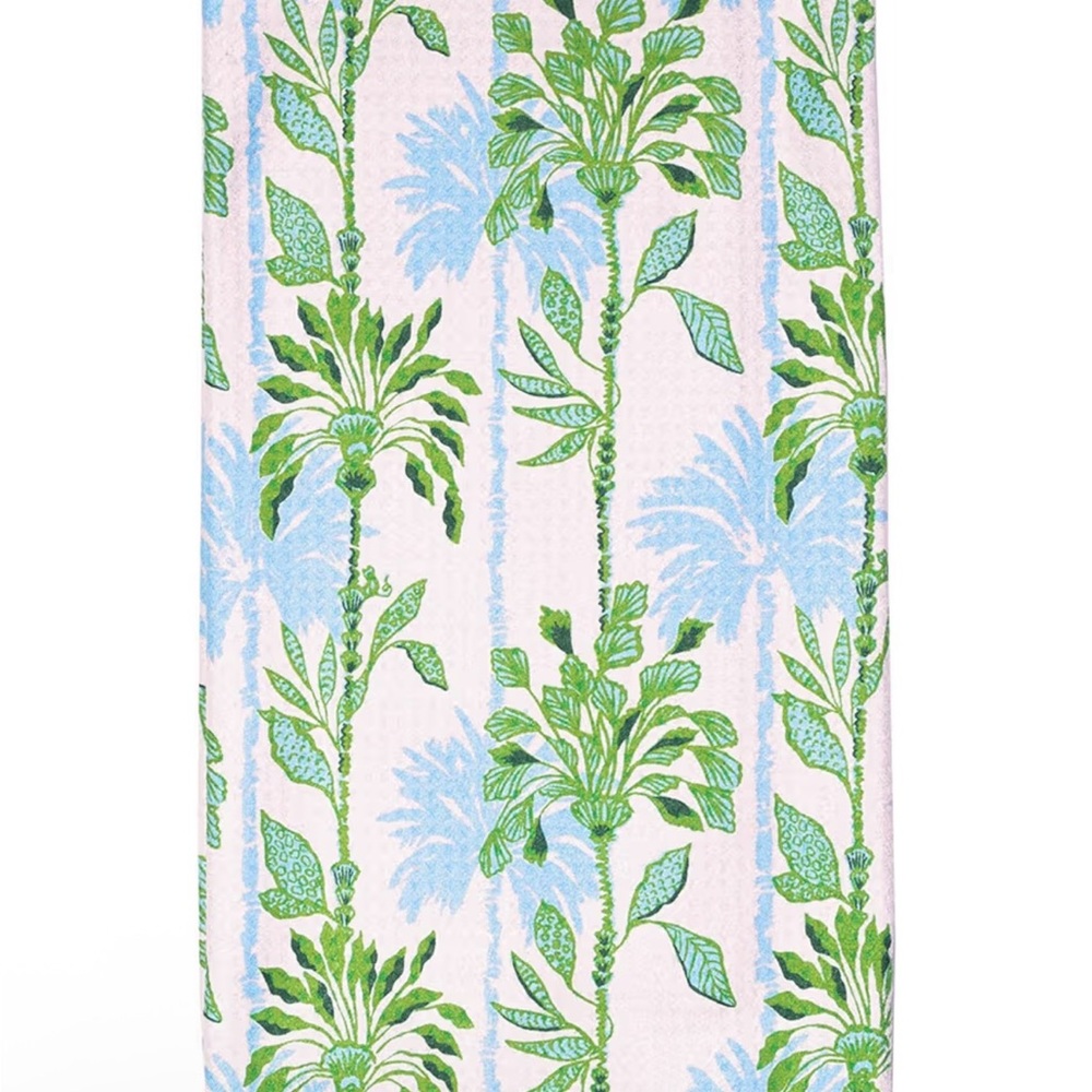 Lilly Pulitzer Tea Towel Swaying in the Breeze